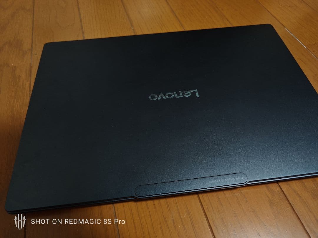 Lenovo Yoga Slim 7x Gen 9 本体