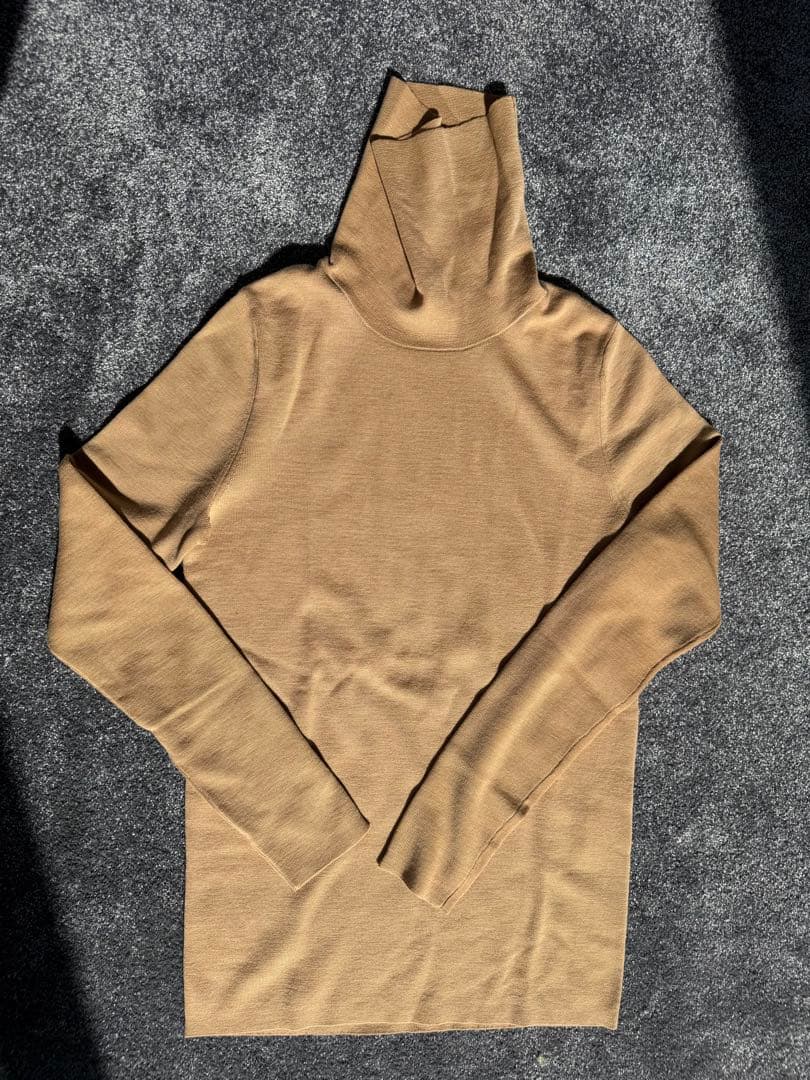 トゥモローランド 美品　タートルネック TOMORROWLAND（トゥモローランド） コットンシルクリブ タートルネック