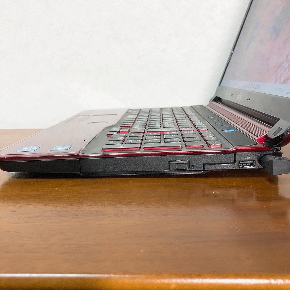 168 富士通 赤 ノートPC 初心者用ガイド本付