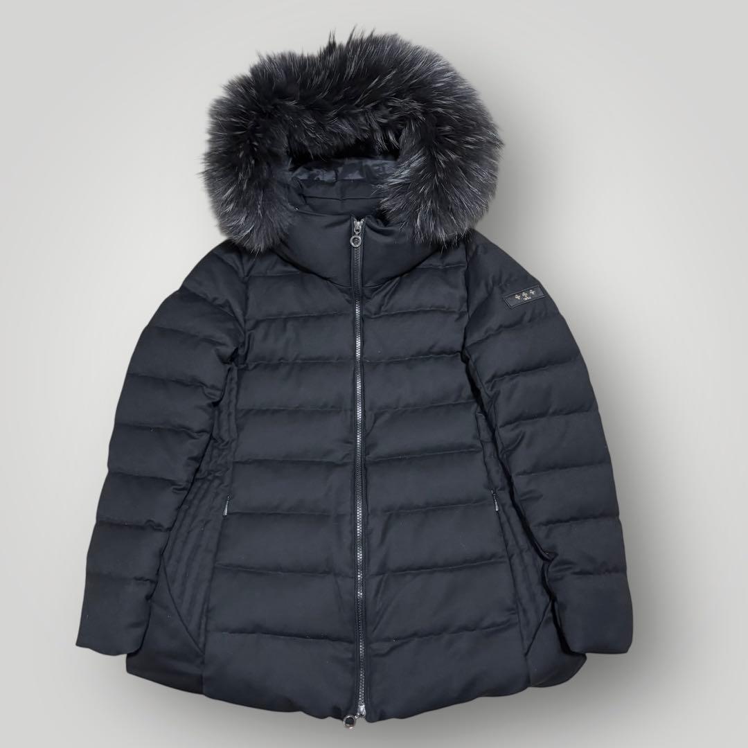 22AW・美品　TATRAS KOSAVA ファー付　ダウンジャケット　ブラック TATRAS（タトラス） ダウンジャケット コサヴァ KOSAVA レディース