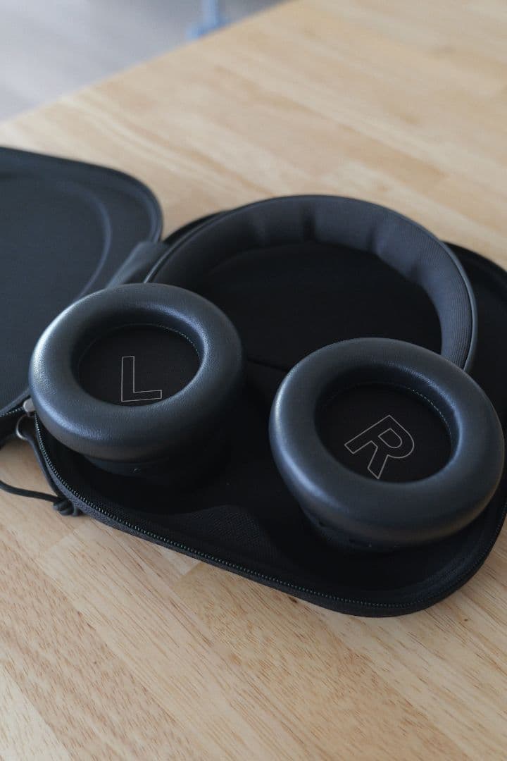 Beoplay HX ブラック ケース付