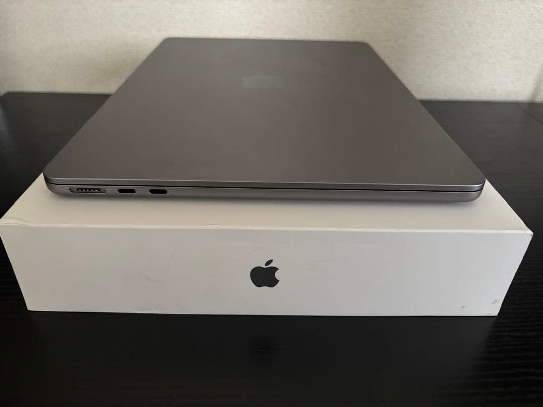 MacBook Air M3本体(16GB、512GB、2024)
