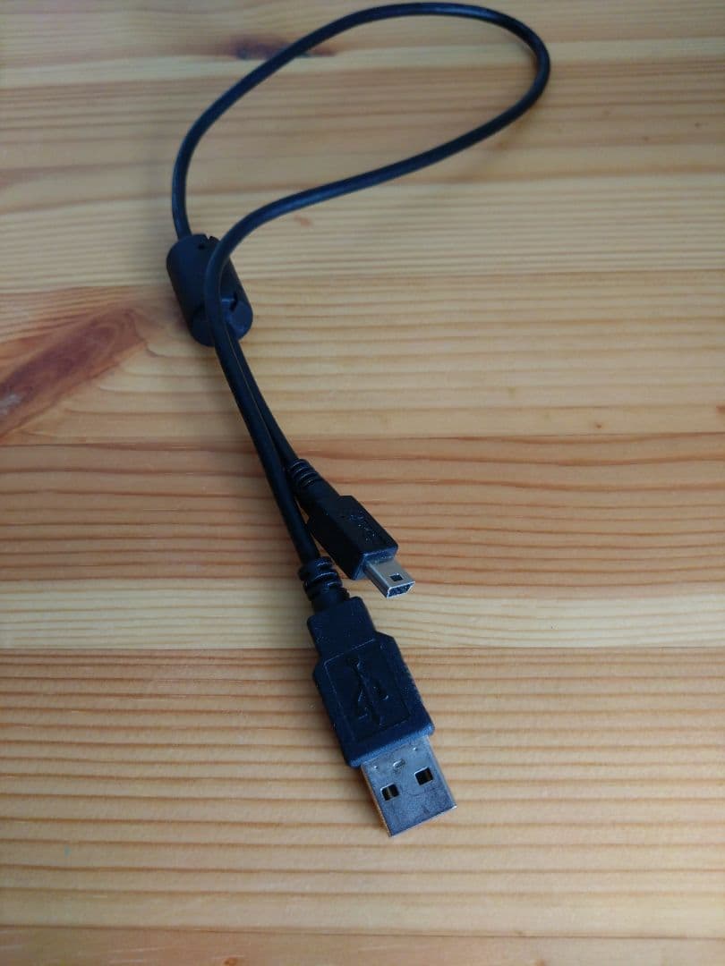 ポメラ DM100（取説、コードあり）