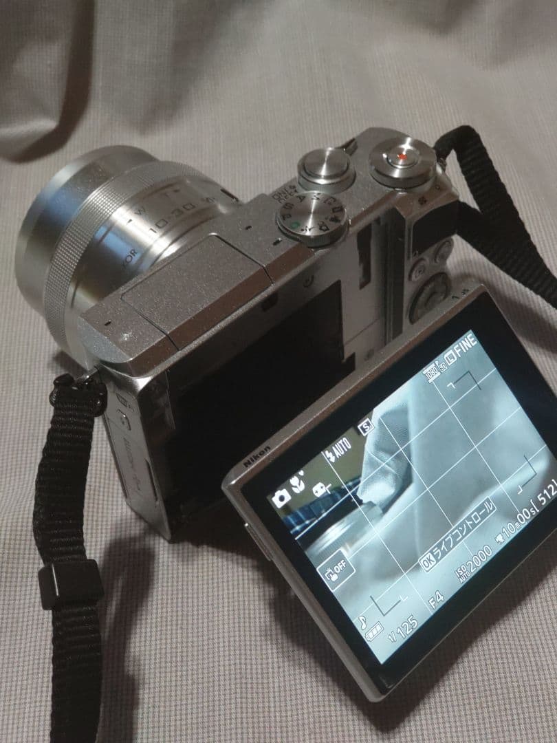 ☆*降様 Nikon 1 J5 ダブルレンズキット + 70-300mm