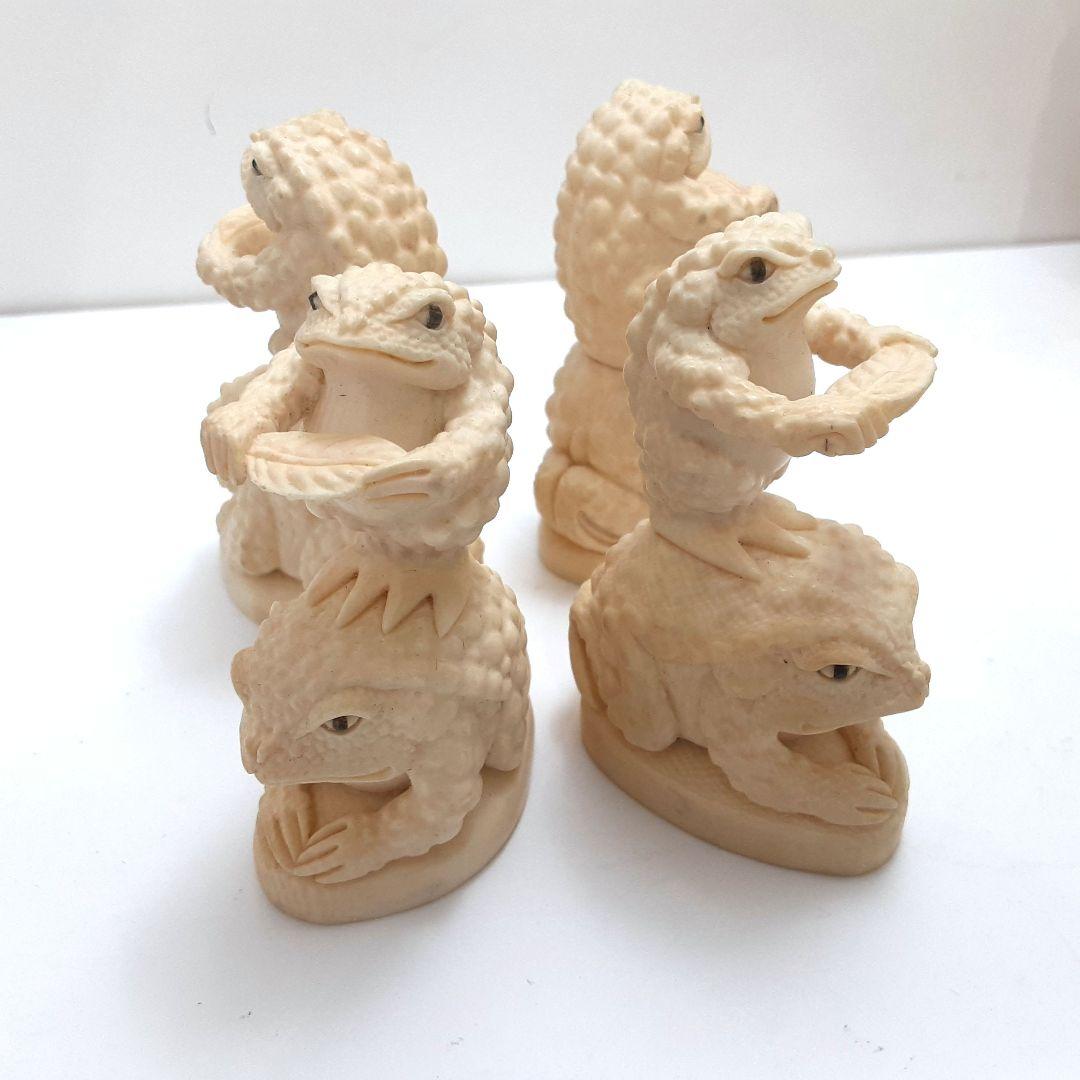 Y1238 極上 細密彫刻 カエル チェス駒 32体 総重量2087g