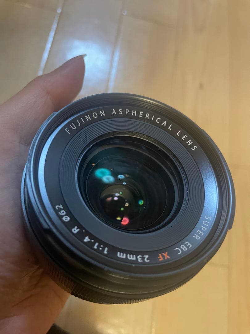 FUJIFILM XF23mmF1.4Rレンズ　レンズフード付き