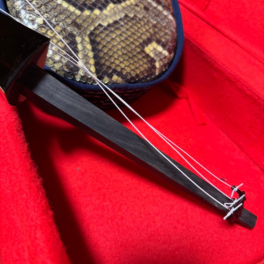 専用。三線□カミゲン黒木 国吉真陽作 本皮□本張り 黒檀 鶉