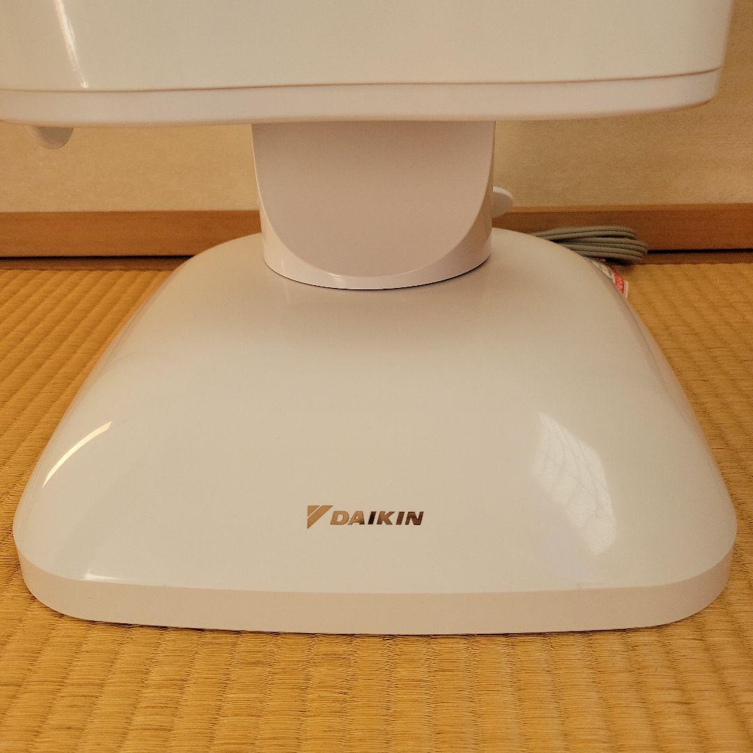 セラムヒート　赤外線ヒーター　赤外線暖房機　DAIKIN ERFT11MS