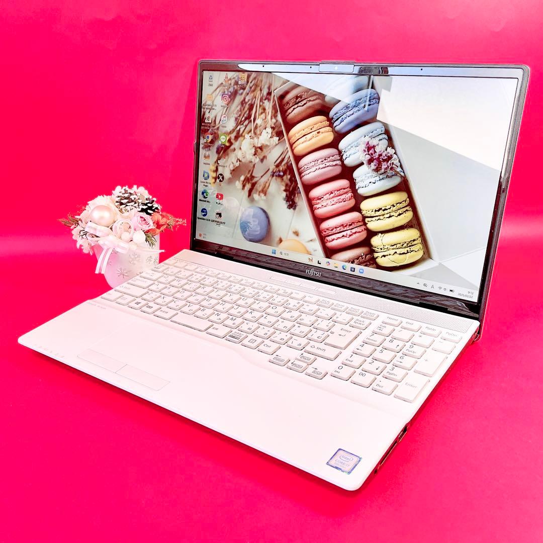 Windows11✨️Corei7薄型ノートパソコン16GBカメラSSDブルーレイ