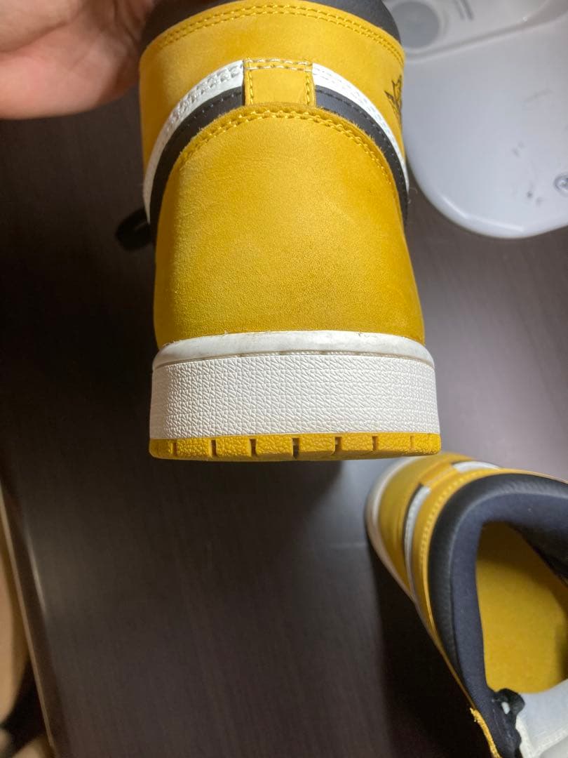Nike Air Jordan 1 イエローオークル　27.5cm 箱付き