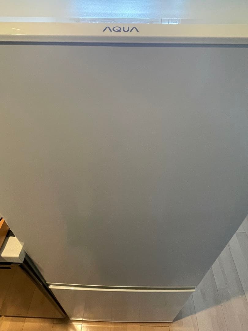 【送料込み　美品】冷蔵庫　AQR-18H 184L