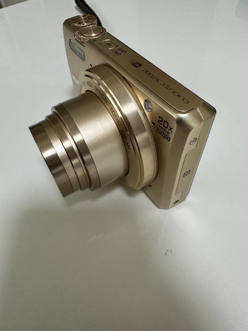 Nikon ニコン　コンパクトデジタルカメ　COOLPIX S7000 美品