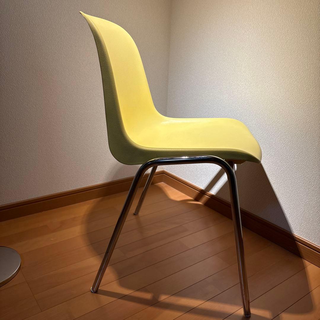 スペースエイジ レトロポップ MOD ELENA スタッキングチェア イエロー