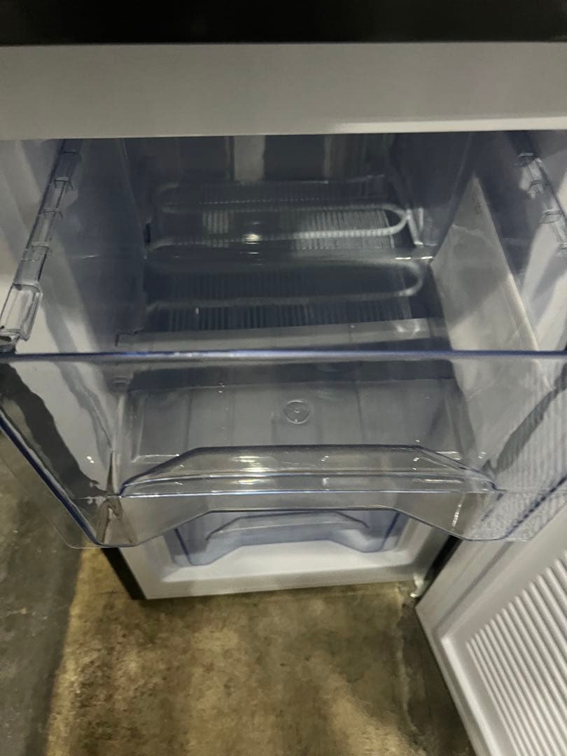 超美品⭐︎アイリスオーヤマ ⭐︎冷凍庫 60L ブラック IUSD-6B-B