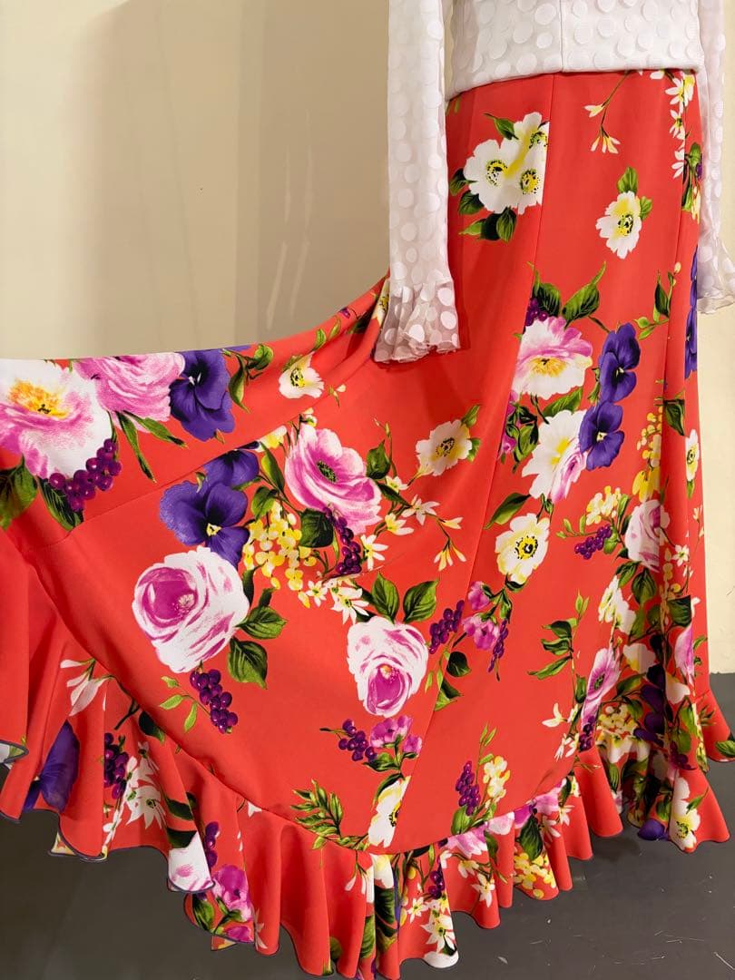フラメンコ ファルダ スペイン生地 大きめ 花柄 - メルカリ