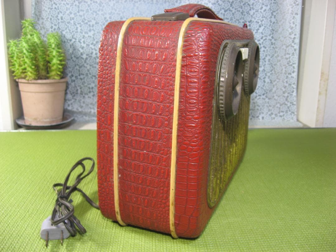 【超レア】ドイツ AKKORD Pinguin 55 UKW 7球真空管ラジオ