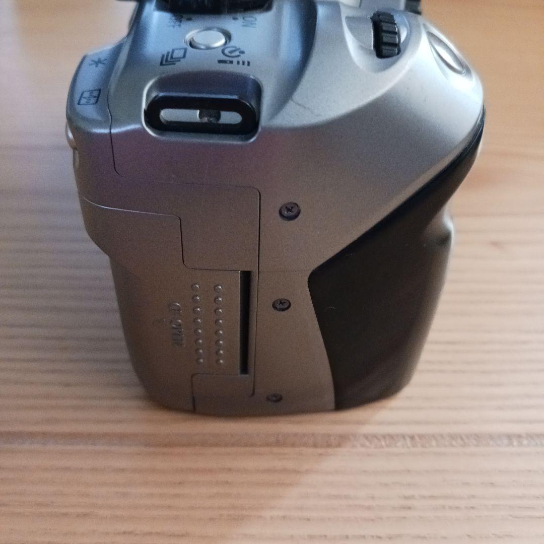 Canon EOS Kiss Digital デジタル一眼レフ　デジタル ボディ