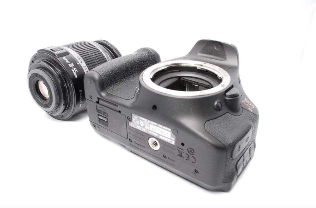 Canon EOS Kiss X5 デジタル一眼レフ★初心者でも使いやすい❣️