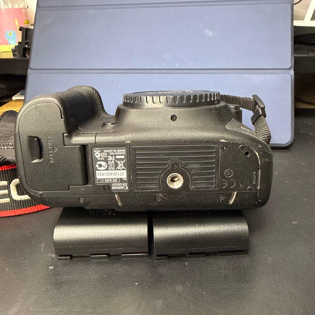 デジタルカメラ Canon EOS 5D Mark III