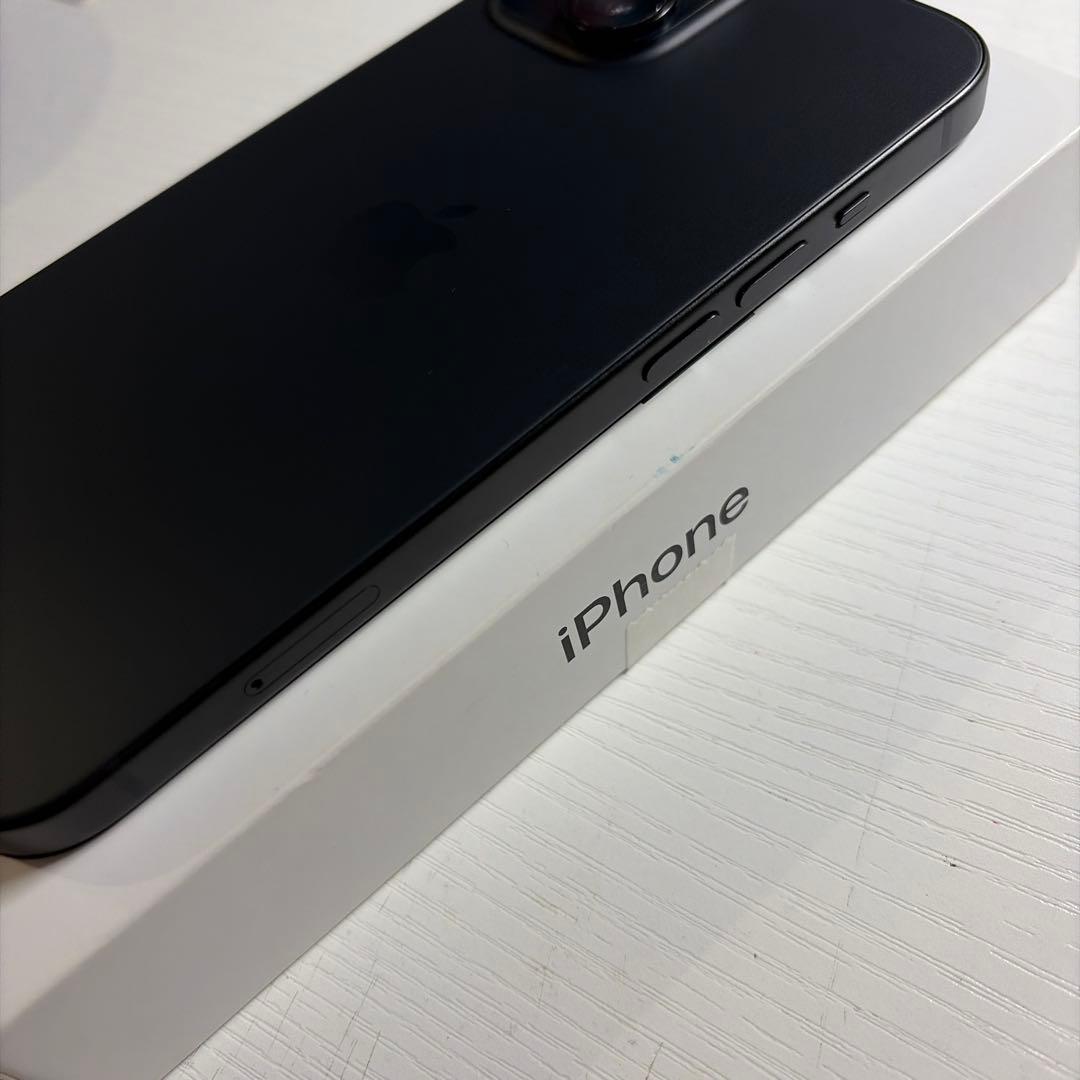 iPhone15 256GB SIMフリー ブラック 極美品