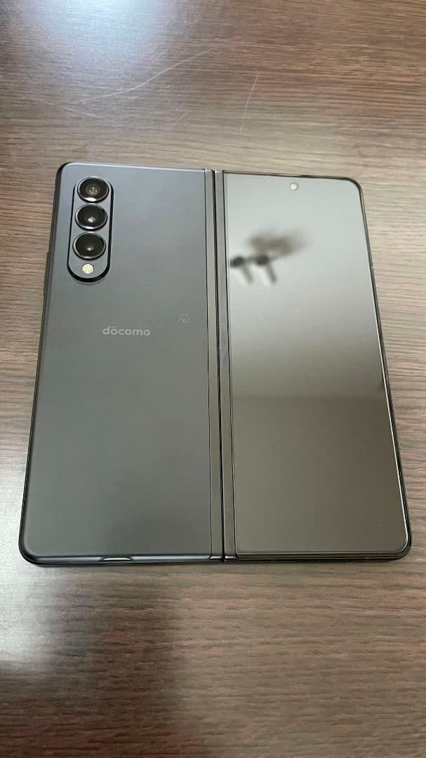 Galaxy Z Fold3 5G docomo 本体【端末保証交換品】