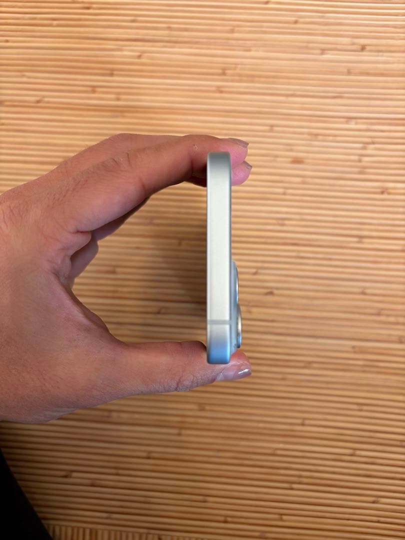 携帯電話本体 iPhone15 256GB