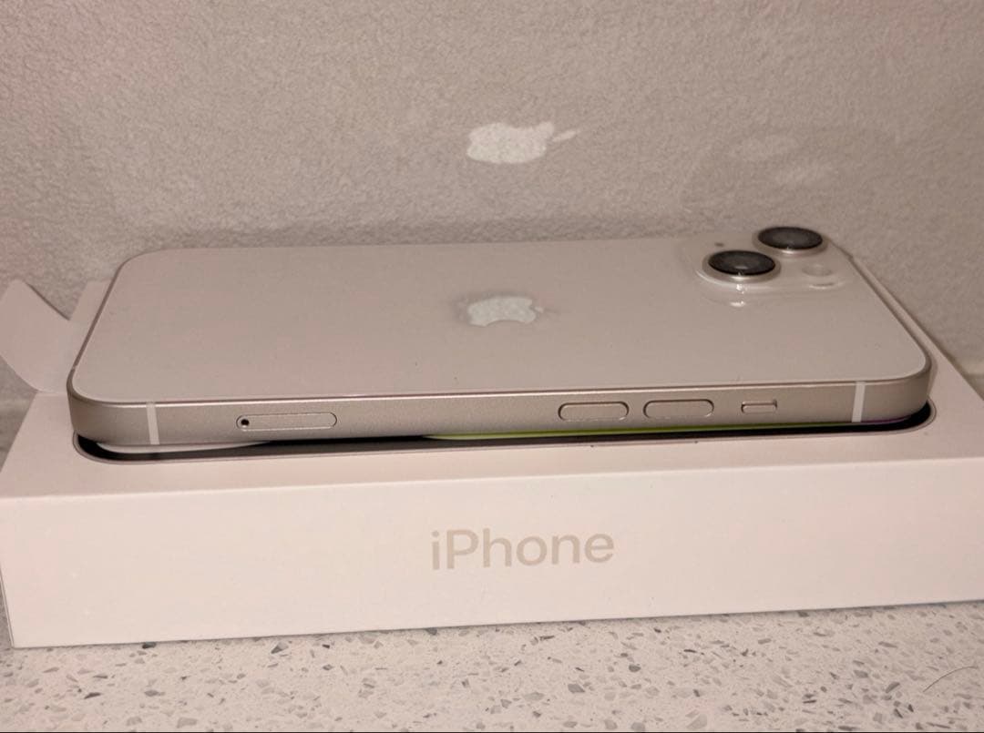 Apple iPhone 14 ホワイト128GB 本体 充電ケーブル付き