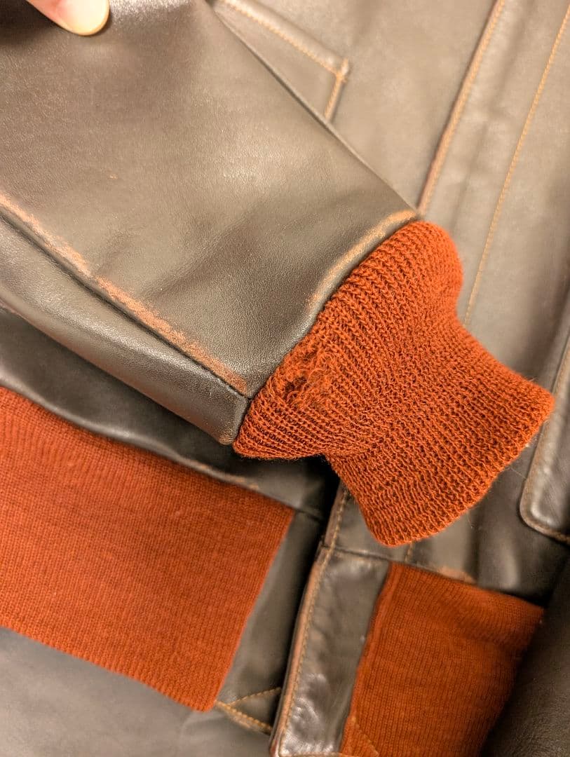 大幅値下☆希少M品番☆バズリクソンズ A-2 エアロレザー 赤リブ 馬革