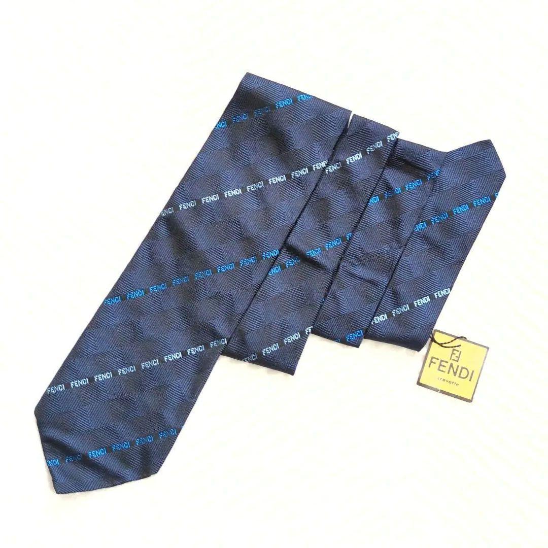 未使用級 FENDI ネクタイ ズッカ フェンディ ロゴグラム 卒業式 入学式