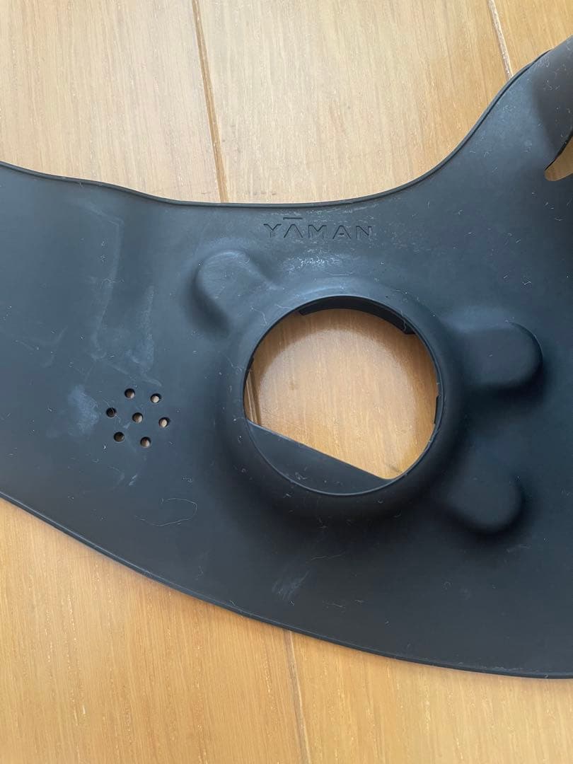 YAMAN MediLiftウェアラブルEMS美顔器メディリフトプラスEPM18