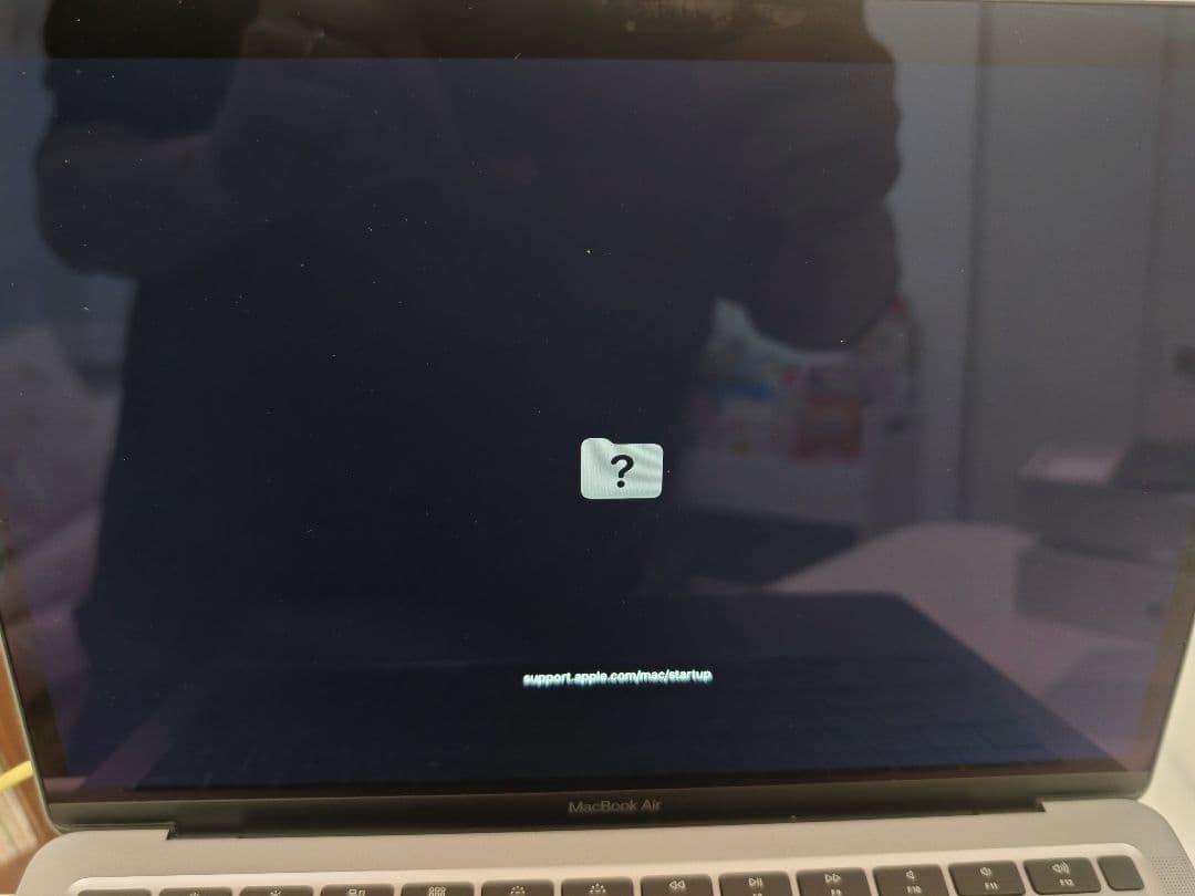 MacBook本体 Apple MacBook Pro 2020 i7/16/512