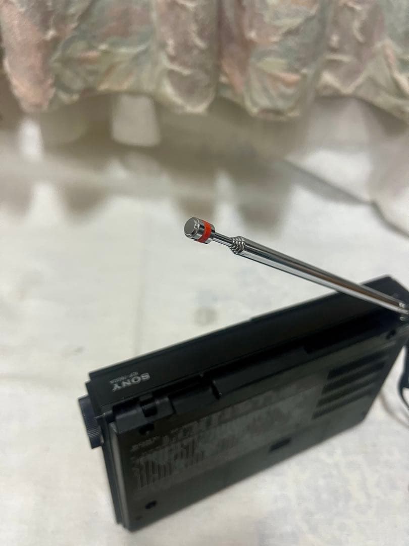 動作品　　SONY ICF-7600A FM/AM/SW 短波ラジオ