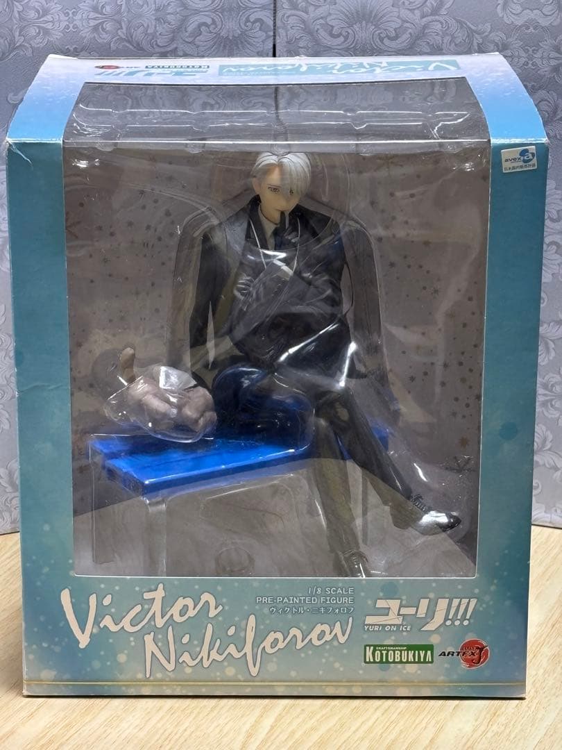 ユーリ!!! on ICE ヴィクトル・ニキフォロフ フィギュア 特典付き