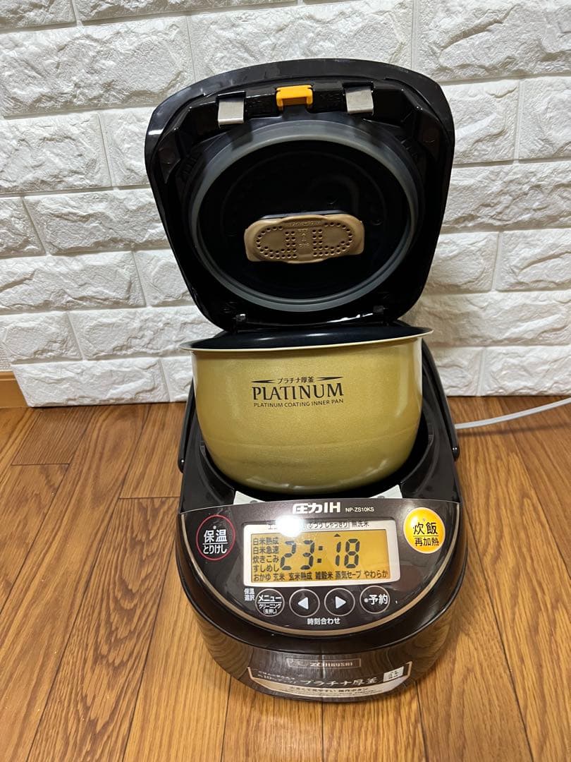 ZOJIRUSHI　NP-ZS10KS プラチナ厚釜圧力IHジャー5.5合