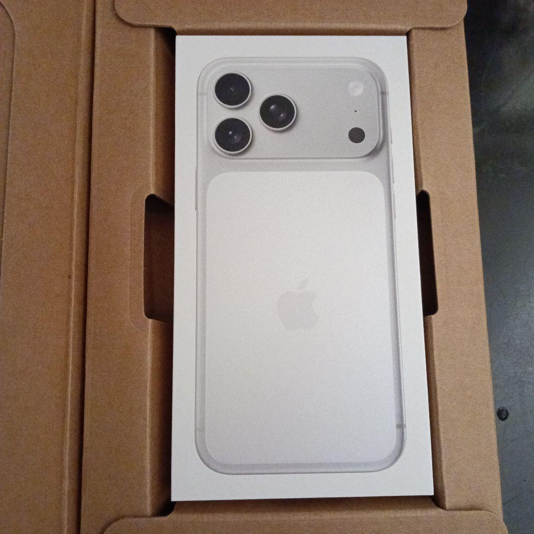 iPhone17ProMax 256GB※値下げ不可 値下げ不可一括購入品Apple iPhone iPhone 17 Pro Max256GB コズミック