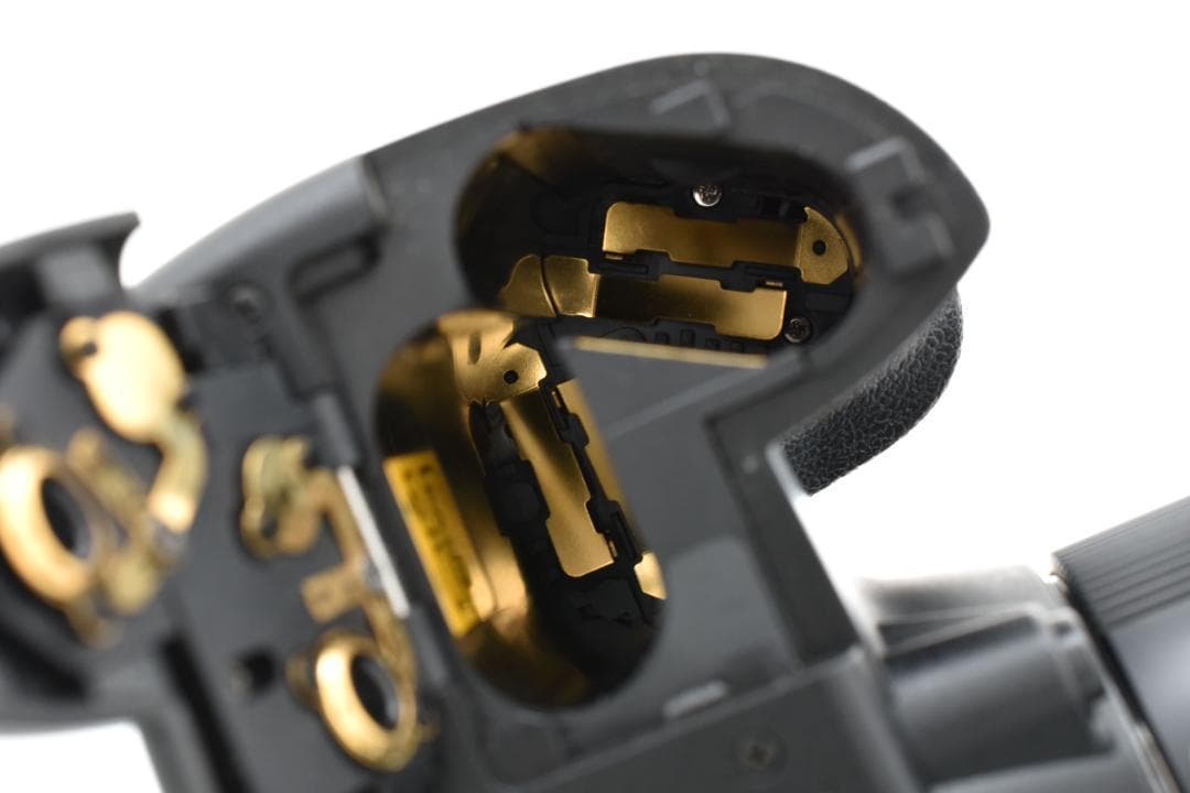 ■ 美品 ■　PENTAX K100D レンズキット《S数8299枚》