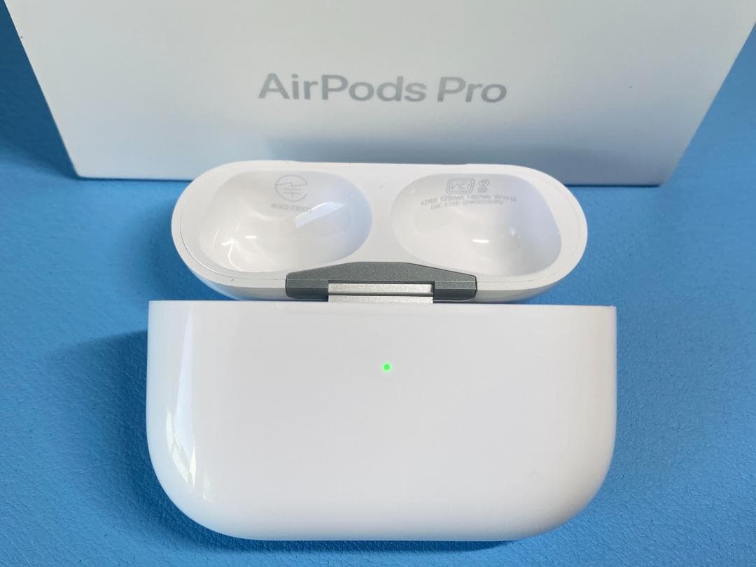 AirPods Pro 第2世代 充電ケースのみ A2968 - メルカリ
