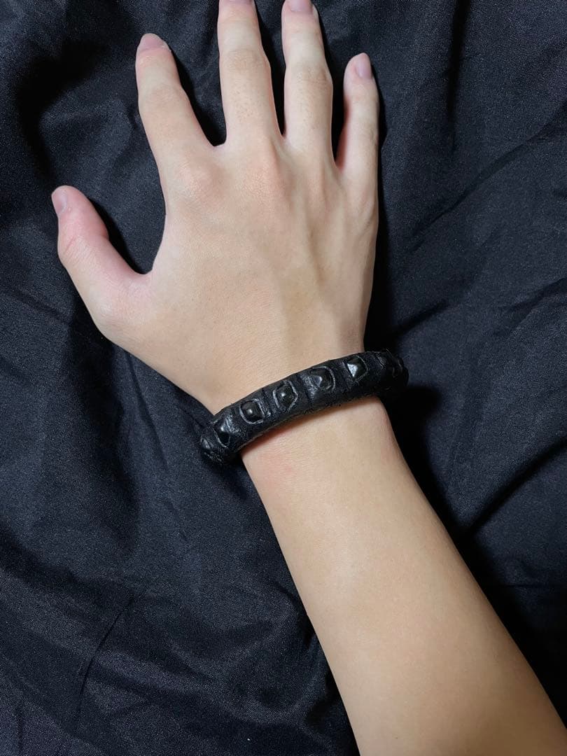 kmrii studs bracelet lgb 黒 スタッズ レザー - メルカリ