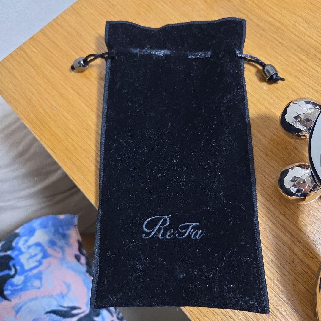 ReFa 美顔ローラー 専用ポーチ付き - メルカリ