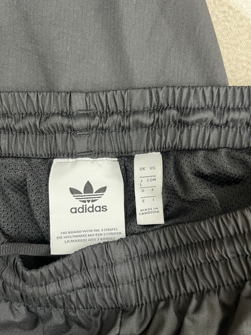 アディダスナイロンセットアップ ED6092 FM9886 - メルカリ