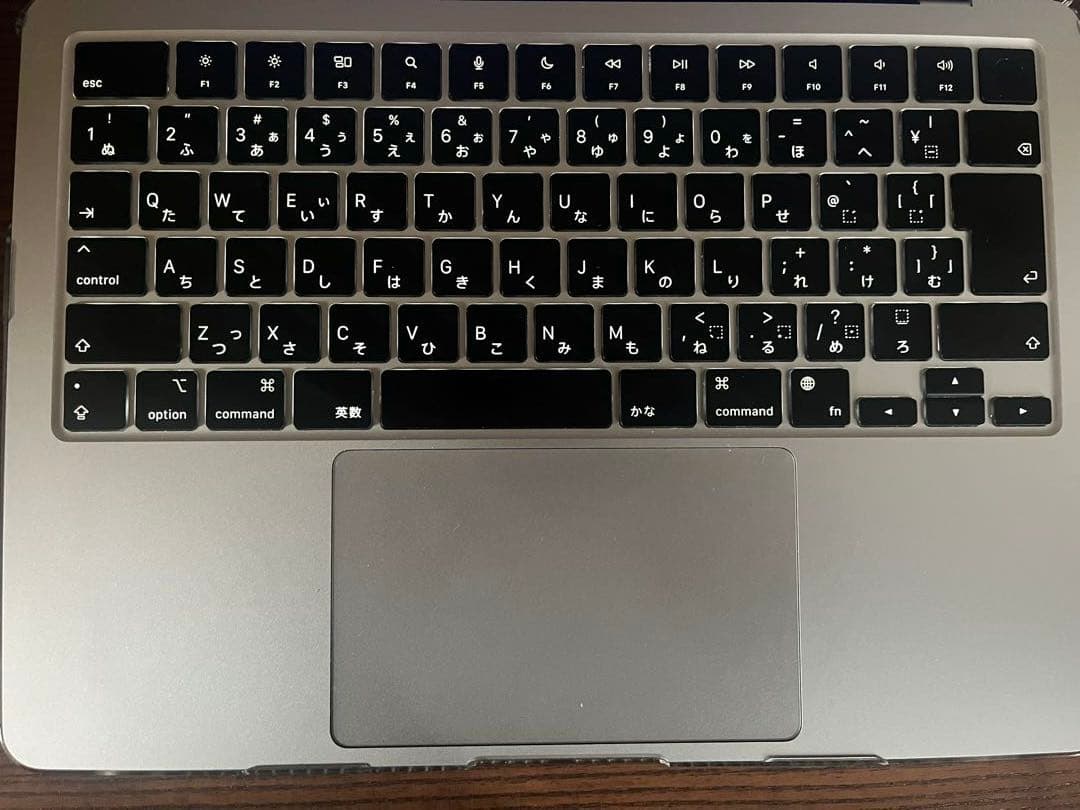 MacBook Air M2、AirPods Pro 2、trackpad