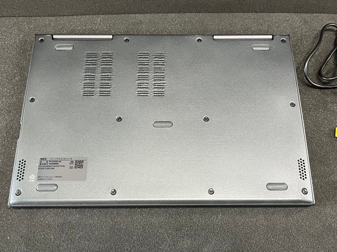 超軽量2in1 NEC LAVIE Hybrid ZERO HZ550LAB