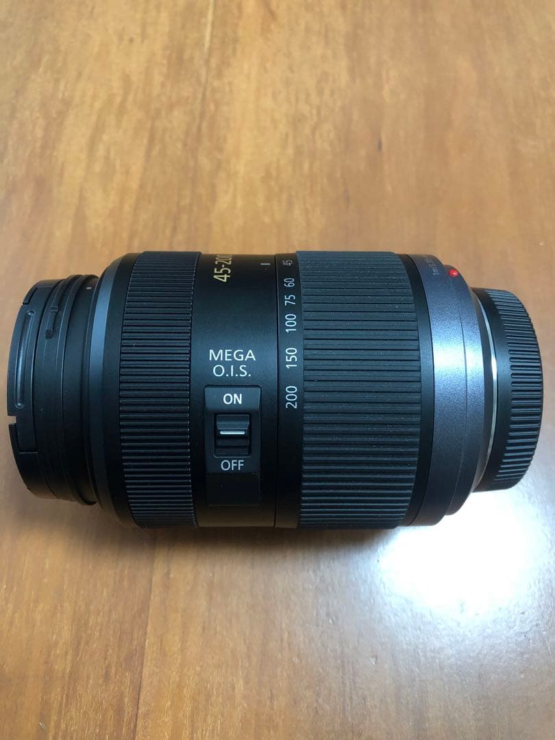 LUMIX 45-200mm ズームレンズ　マイクロフォーサイズ