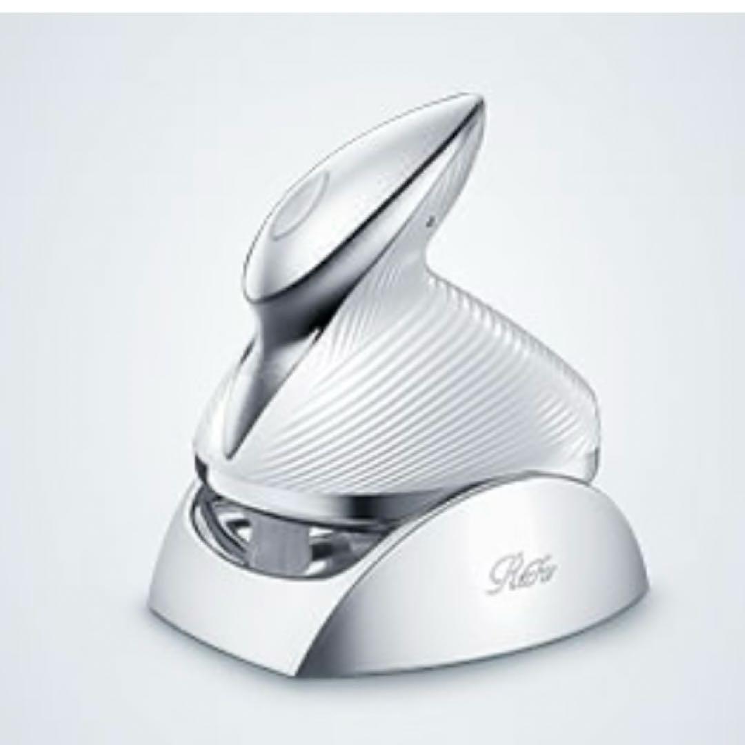 リファビューテック　ヘッドスパ　ホワイト　新品未使用未開封　マッサージ