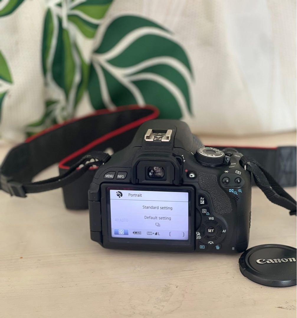 Canon EOS X5 デジタル一眼レフカメラ