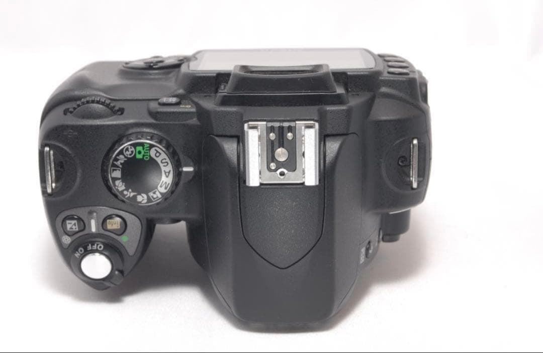 ⭐️軽量＆コンパクト⭐️Nikon D40　デジタル一眼レフ 高画質　ニコン
