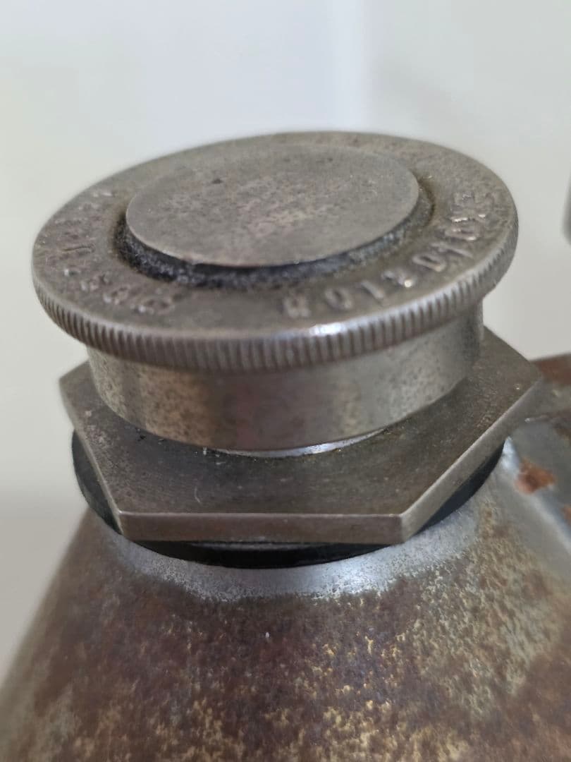 Z*i様 激レア ビンテージ給油缶 ビンテージストーブ 石油ストーブ