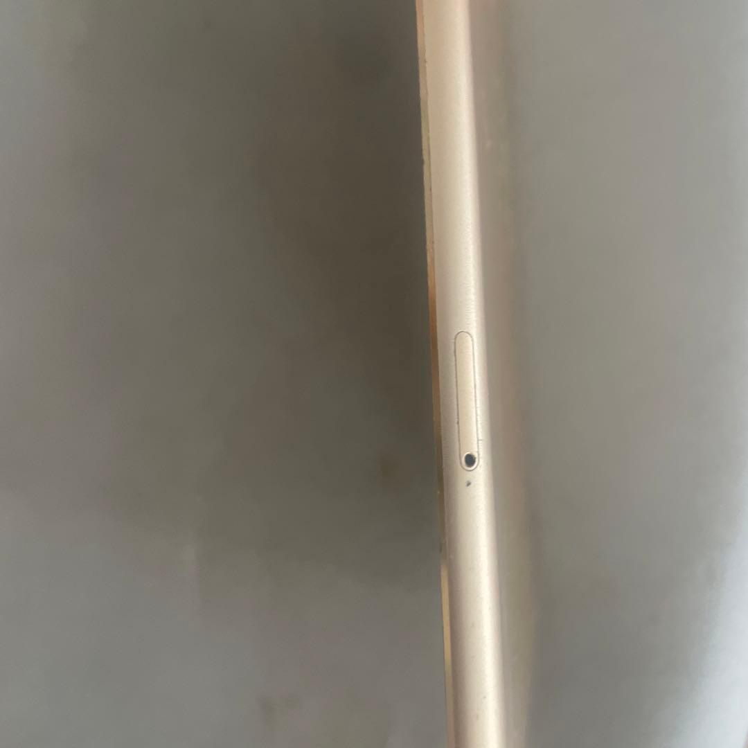 Apple iPad AIR2 9.7インチWi-Fi Cellul 128GB