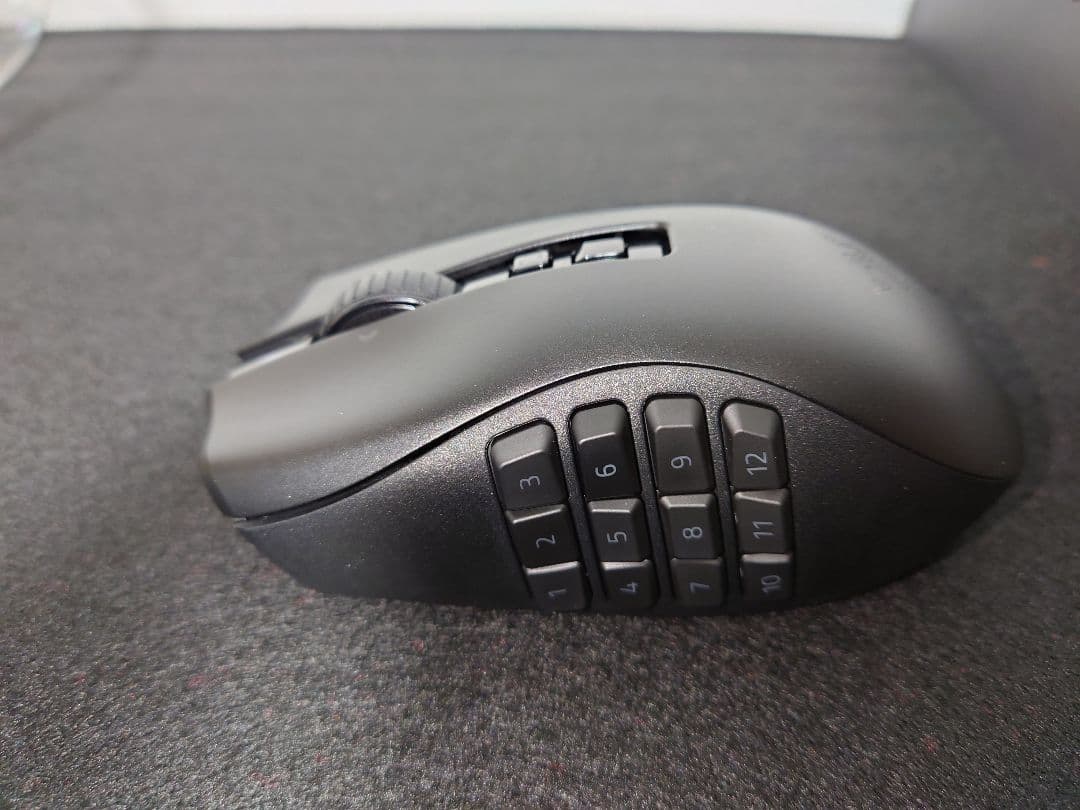 Razer Naga V2 Pro ワイヤレスゲーミングマウス