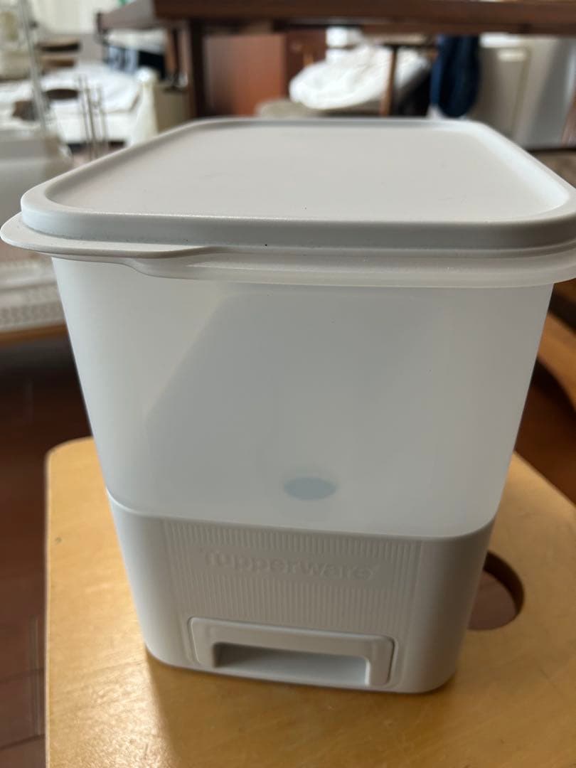 タッパーウェア ライスディスペンサー ミニ 米びつ ライスストッカー